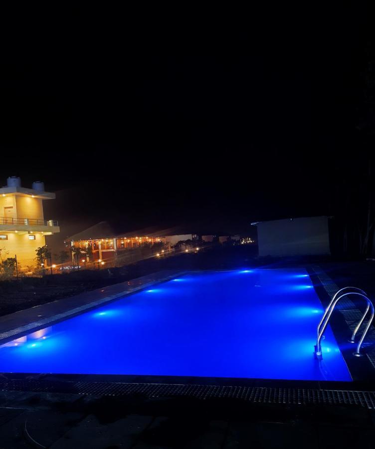 Corbett Veda Inn 兰纳加 外观 照片